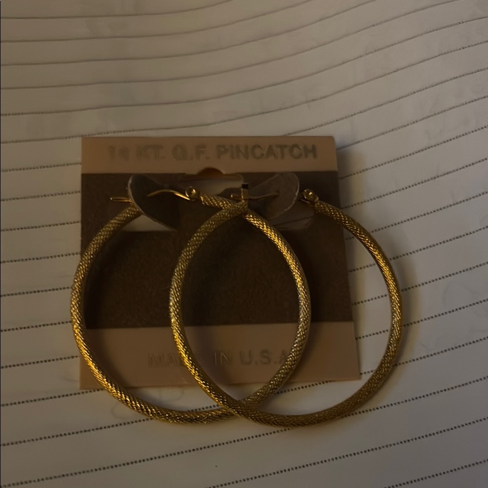 Elegant Gold Hoop Earrings